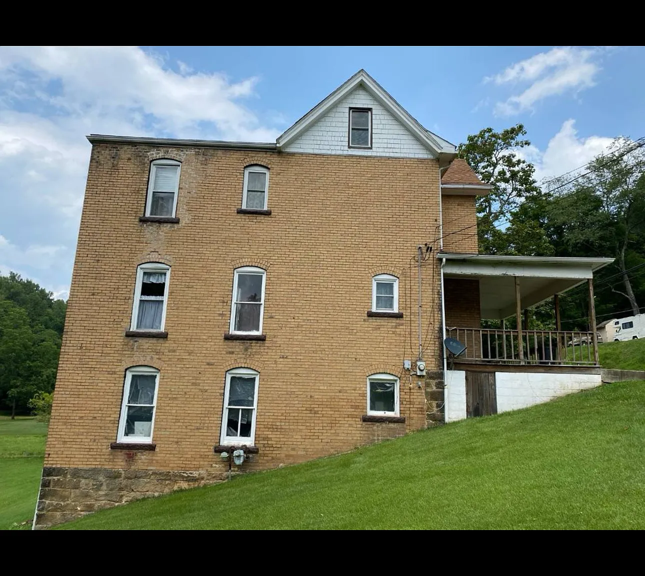 4 bed, 1448 sqft, $1,400 — Photo 4