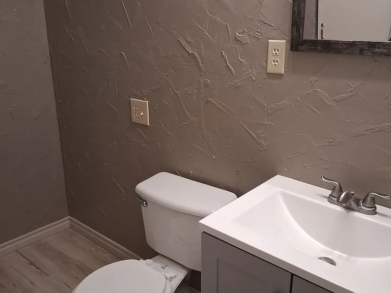 1210 S Weatherford St — Photo 10
