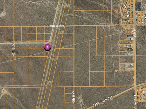 Douglas Ave, Mojave, CA 93501