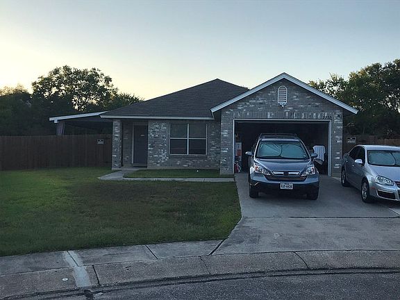 Culdasac home on .19 acres