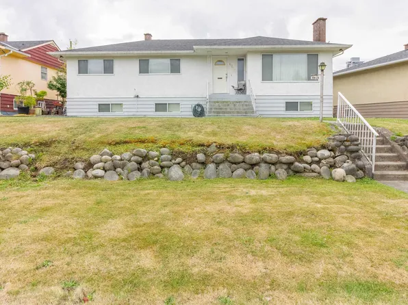 4810 Fairlawn Dr, Burnaby, BC V5C 3R8