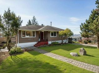 320 Seaforth Cres, Coquitlam, BC V3K 2M4