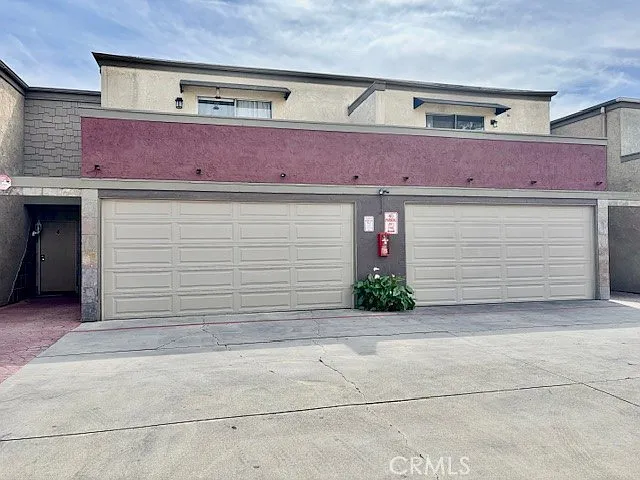 17181 Elm Ln #4 — Photo 3