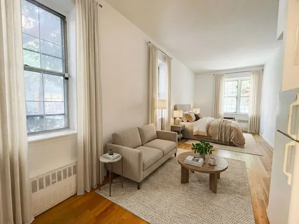 55 Perry Street image 1 of 6