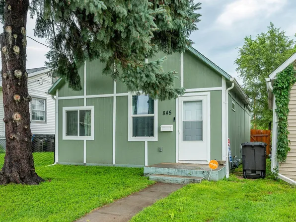 845 E 24th Ct, Des Moines, IA 50317