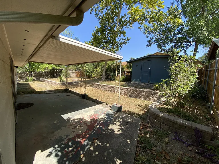 4318 Temple Hl — Photo 17