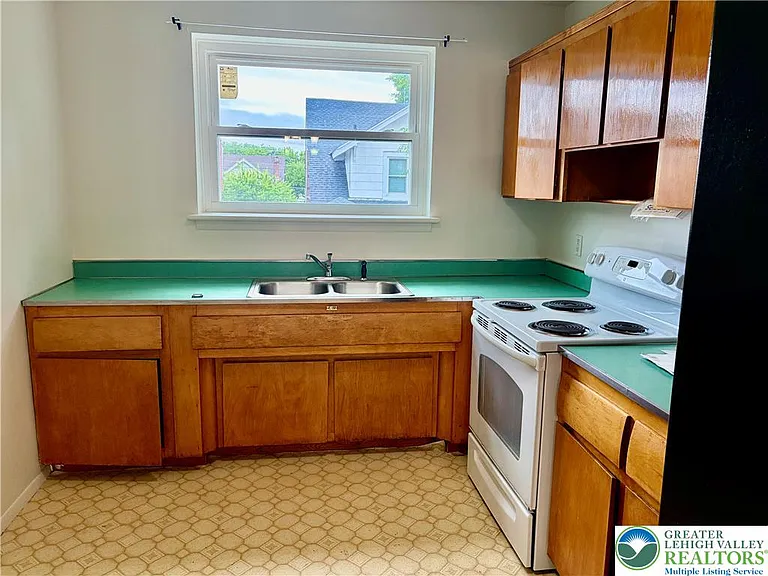 434-1B N Leh St #1B — Photo 4