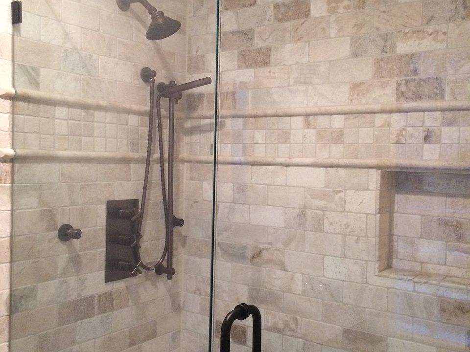 New, XL shower w/jets 