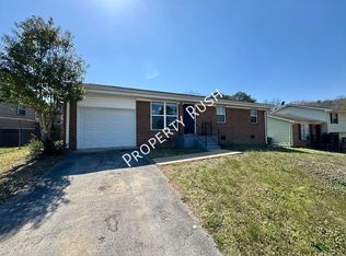 1412 Carousel Rd, Chattanooga, TN 37411