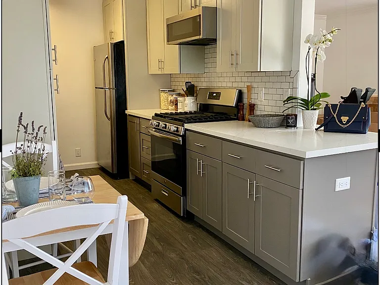 1600 San Carlos Ave #10 — Photo 11