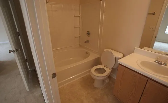 Fairington Village Dr — Photo 10