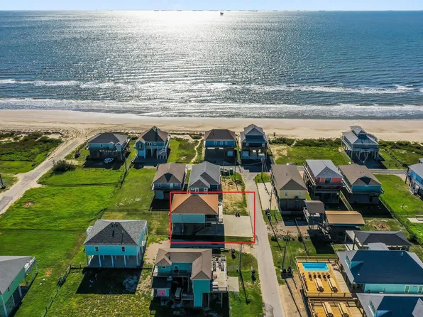 842 Sea Spray Dr, Crystal Beach, TX 77650