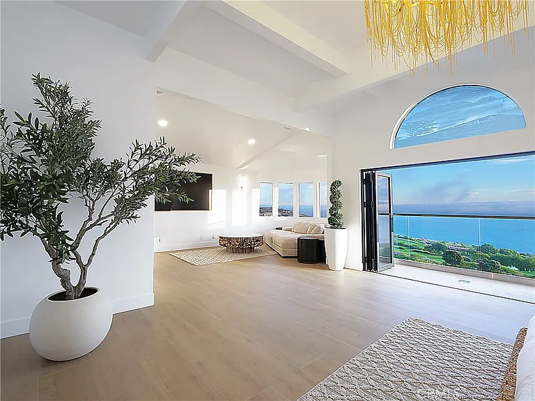 32551 Seacliff Dr — Photo 21