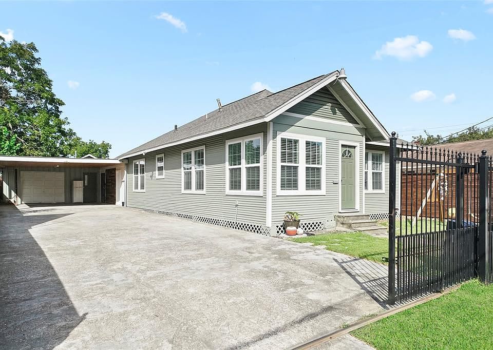 10 Eastwood St #B, Houston, TX 77011 | Zillow