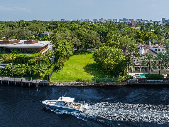 4th image of 1700 Brickell Dr