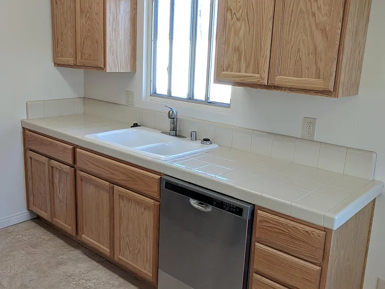 2215 W 182nd St #5 — Photo 6