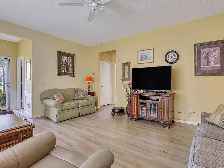 16 Plum Ct — Photo 8
