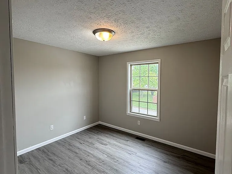 414 W Black Oak Rd — Photo 7