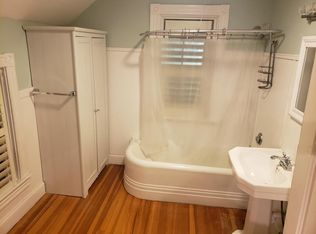 74 Maple Ave FLOOR 2, Barrington, RI 02806