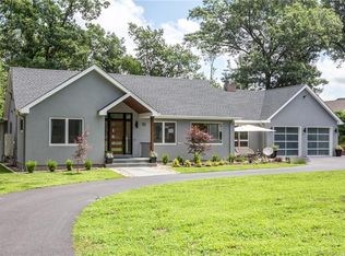 32 Sylvan St, Avon, CT 06001