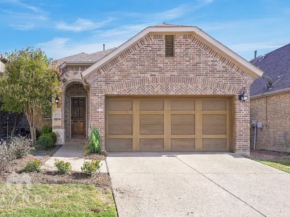 113 Knight Of Realm Blvd, The Colony, TX 75056