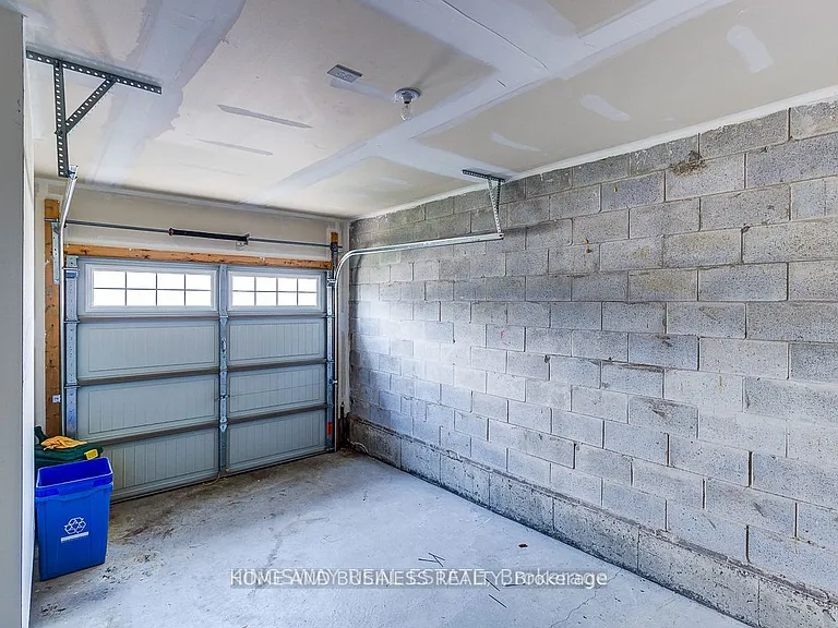 86 Bradbury Rd — Photo 30