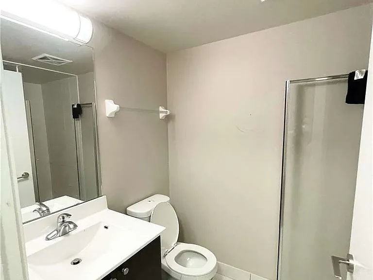 330 Village Green Sq #Townhouse 46 — Photo 12