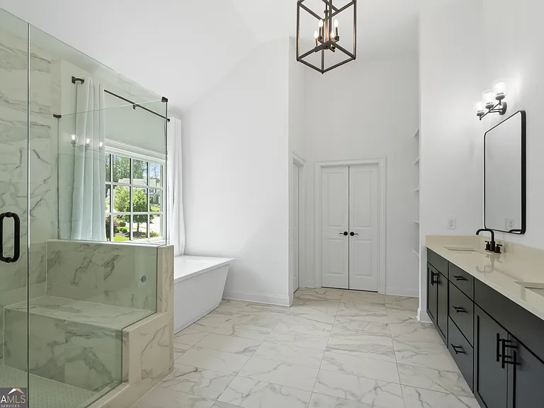 2045 Kent Ct — Photo 57
