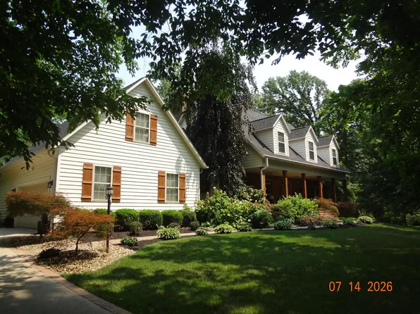 360 Warren Point Ln, Pataskala, OH 43062