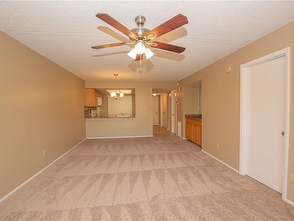 3rd image of 4404 Pinebark Ave #50-3