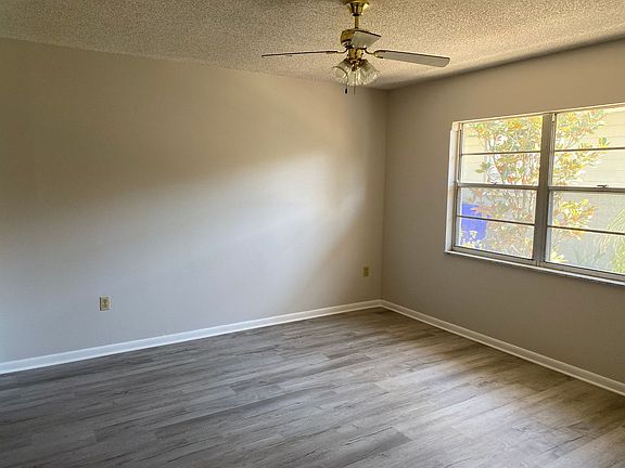 4th image of 540 W Windsor St