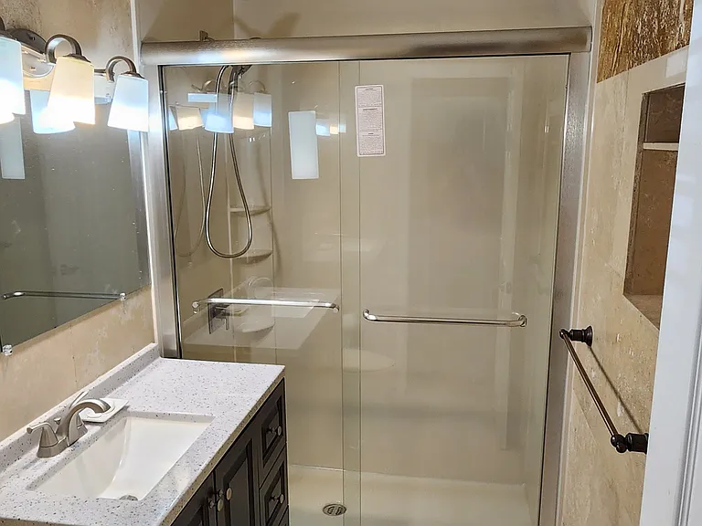 462 Golden Isles Dr #107 — Photo 12