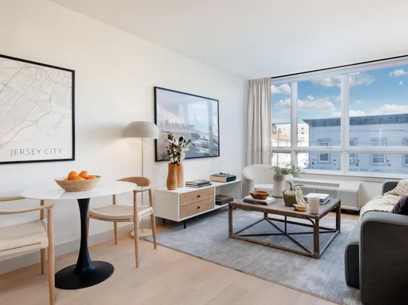 49 Fisk Street image 8 of 40