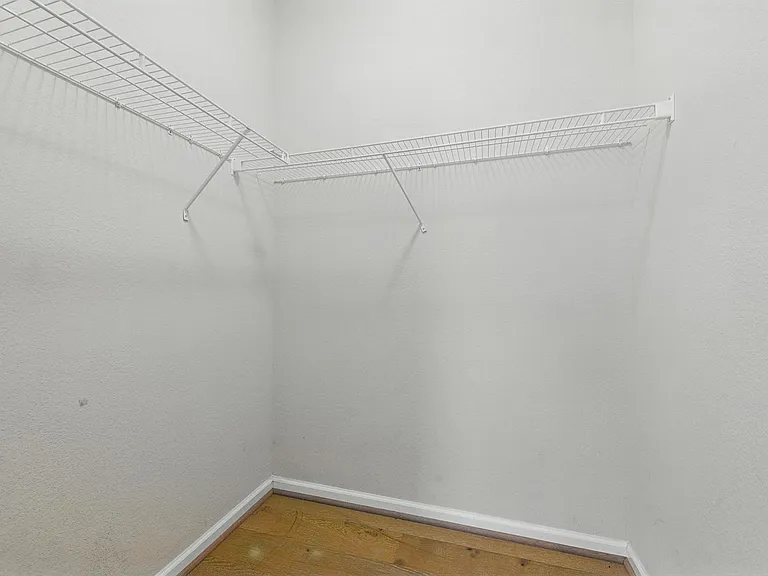 522 Knolls Dr #306 — Photo 5
