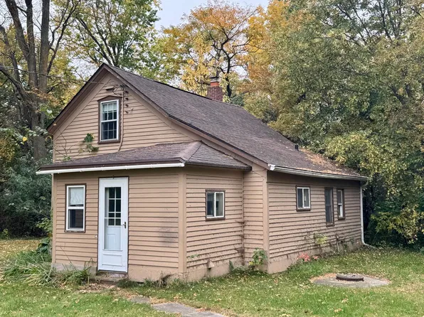 73574 300th St, Redwood Falls, MN 56283