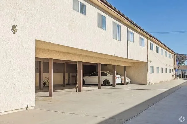 15751 Ryon Ave #7 — Photo 9