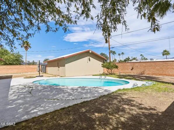 5203 E 18th St, Tucson, AZ 85711