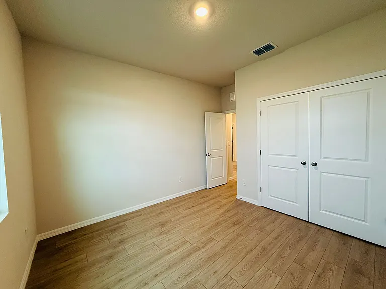11937 Kingsley Trl — Photo 37