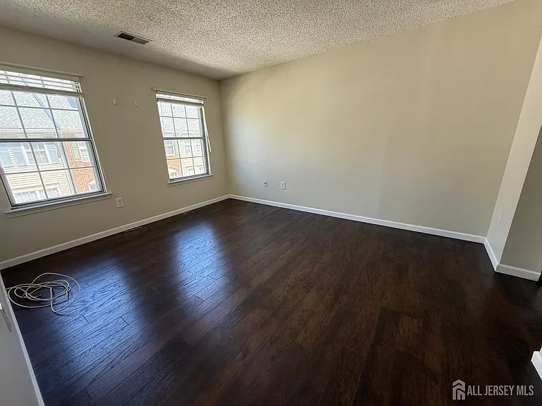 207 Darwin Ln — Photo 17