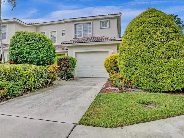 9974 Lago Drive #9974, Boynton Beach, FL 33472