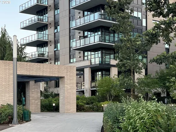 1830 NW Riverscape St APT 106, Portland, OR 97209