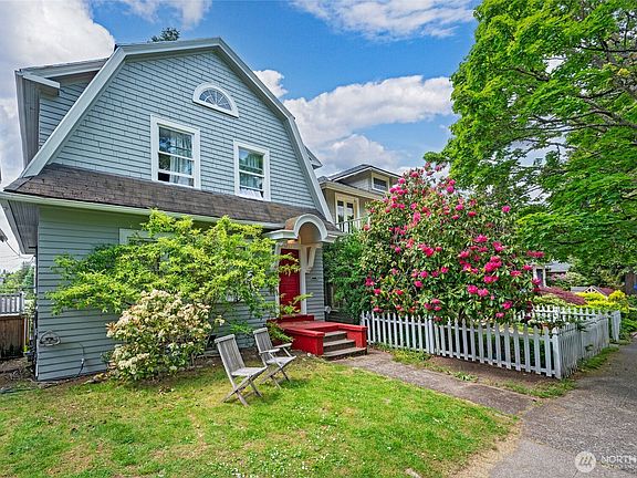 2nd image of 5231 12th Avenue NE