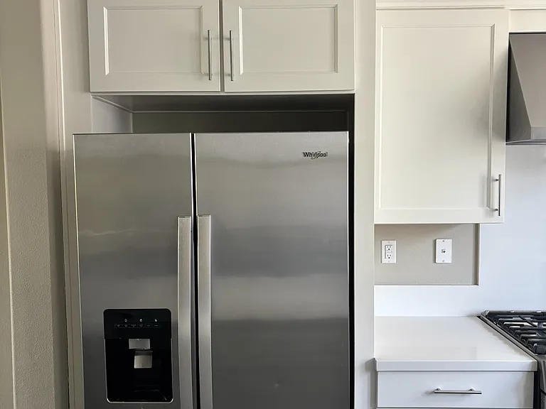 880 E Duane Ave #2 — Photo 2