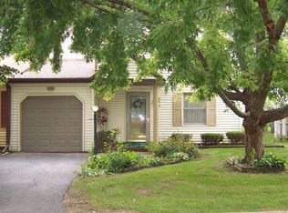 2336 Linden Dr, Woodstock, IL 60098