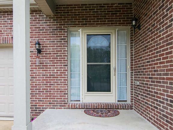 3rd image of 1653 Savannah Ct
