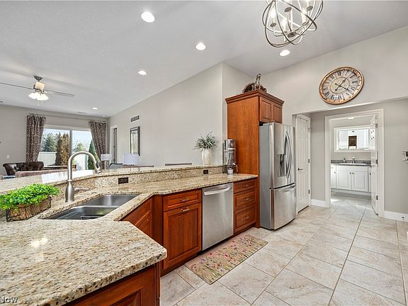 5th image of 3014 Angels Pointe Dr