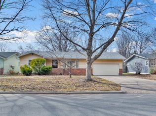 2323 S Hampton Avenue, Springfield, MO 65807