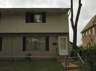 901 S 22nd St #1, Milwaukee, WI 53204