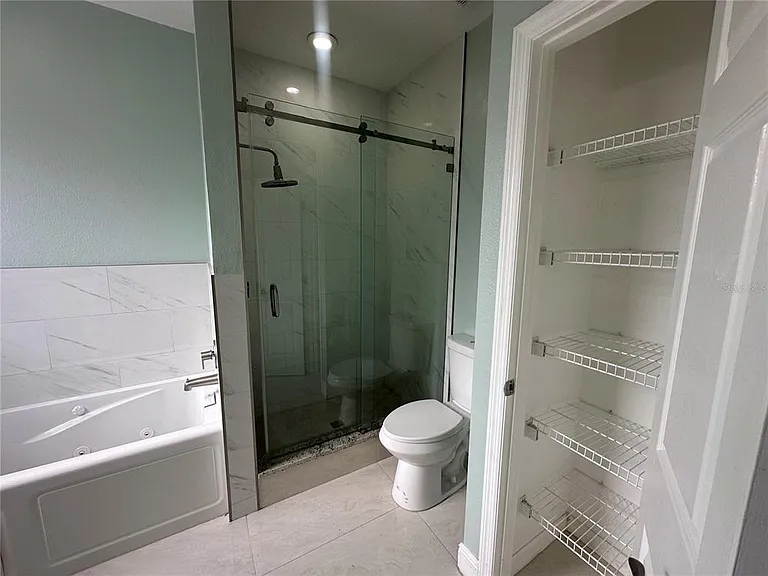 1714 Cambridge Village Ct — Photo 14