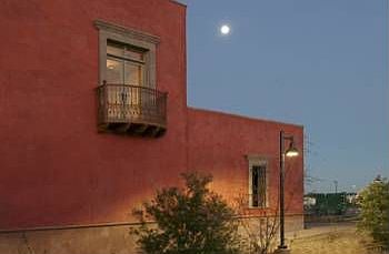 2nd image of 875 W Calle De Los Higos